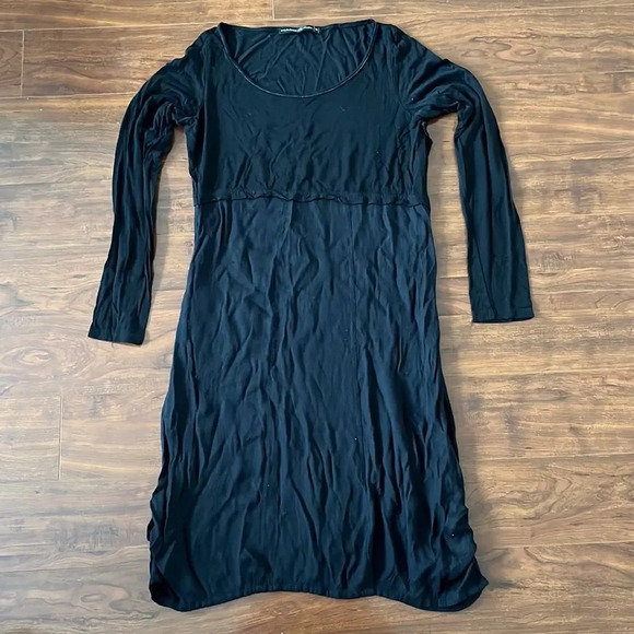 Black long sleeve  dress - Picture 3 of 9